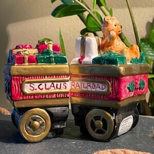 NOS Fitz and Floyd‎ Santa’s Workshop Caboose Salt & Pepper Shaker Set w/ Box